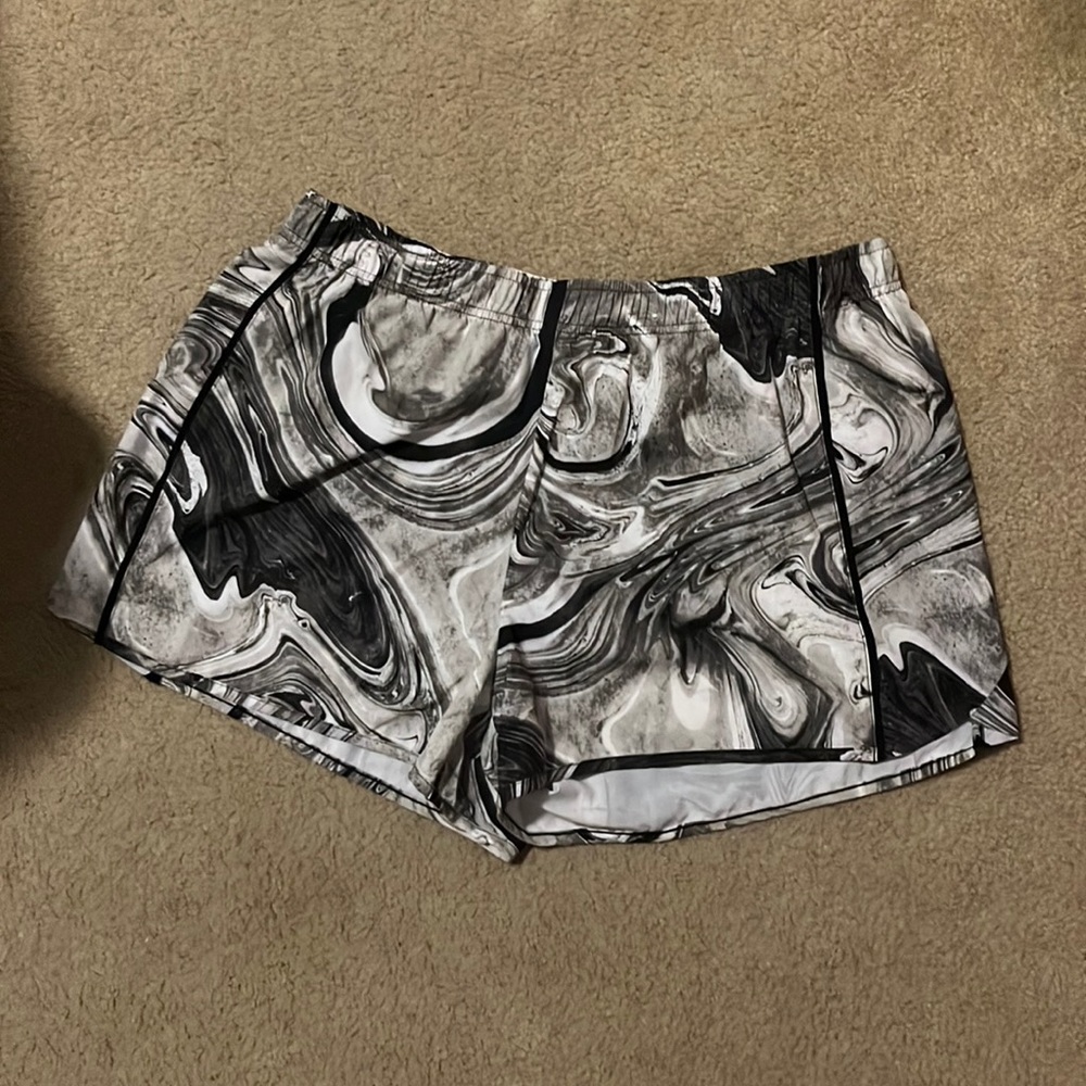 Xersion Women's Athletic Shorts - Black and White Marble